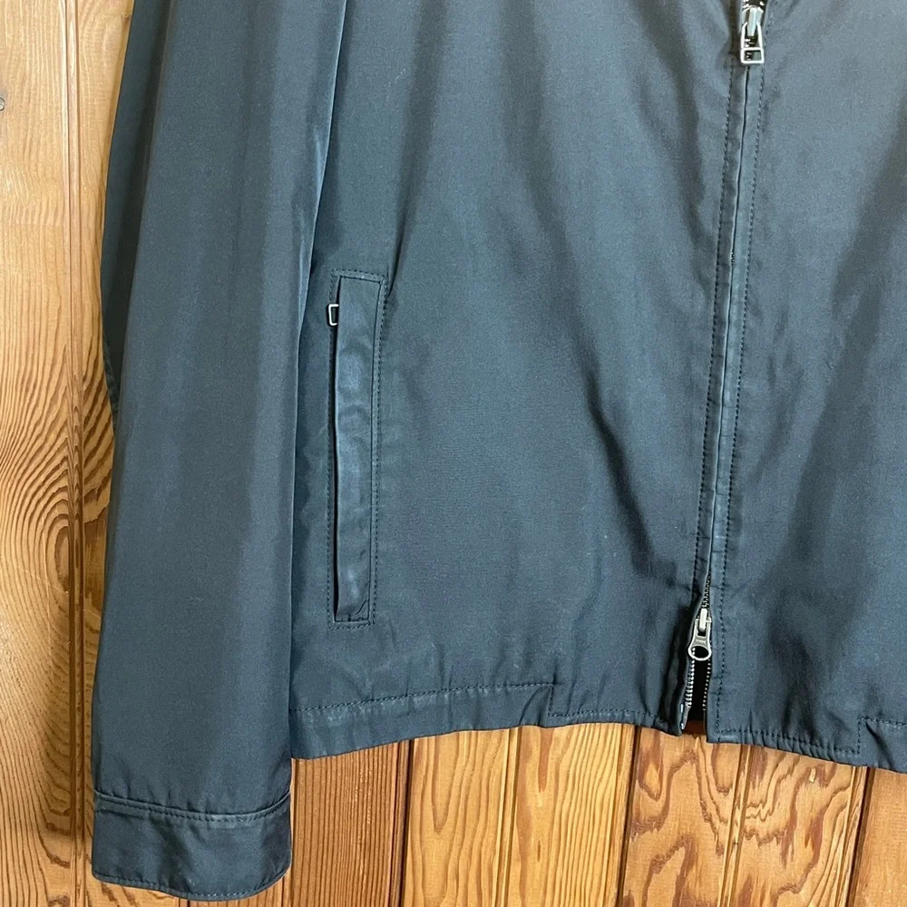 ⭐️Banana Republic Mens Medium Black Soft Shell Polyester Jacket mark on back